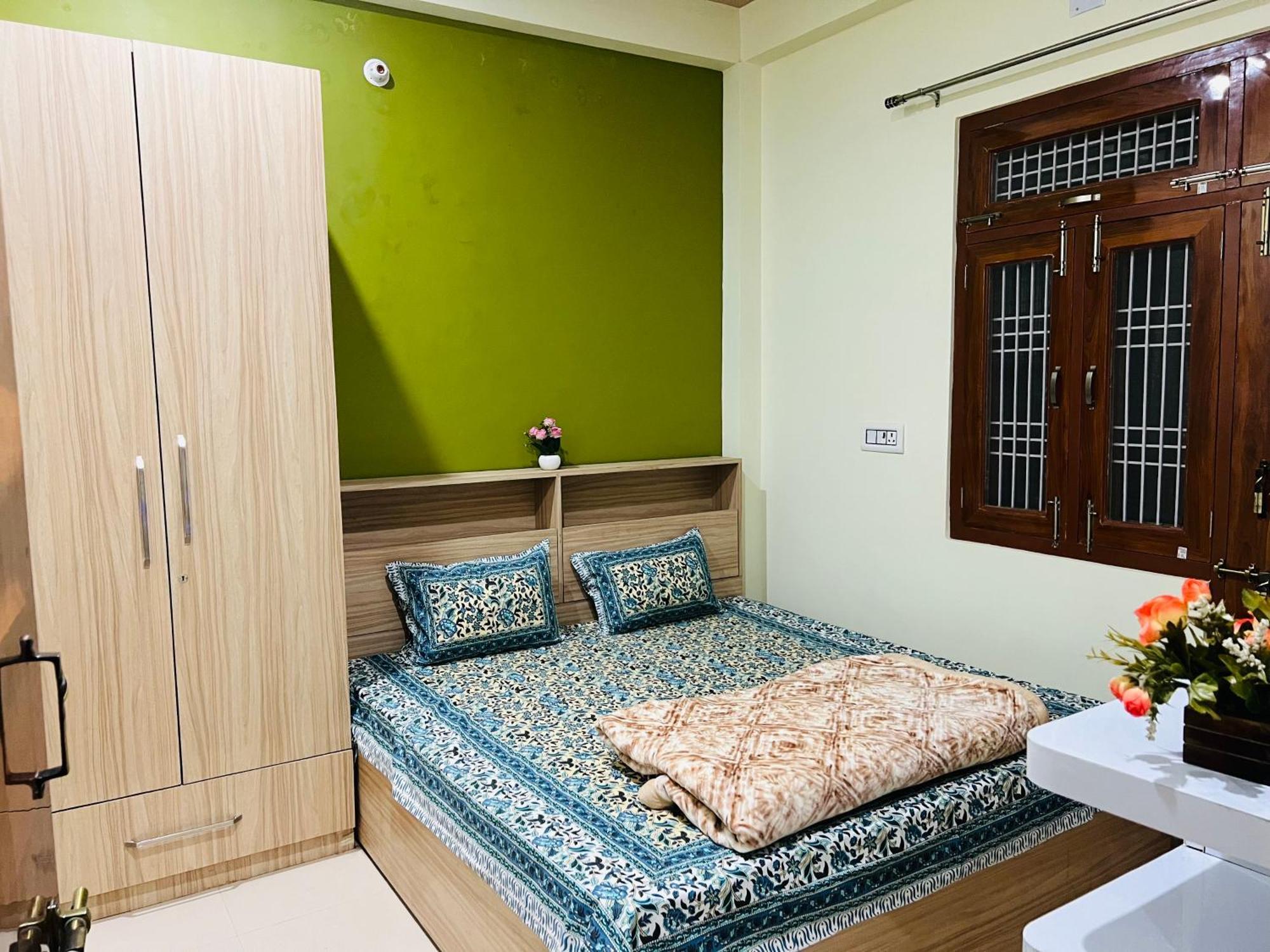 Sg Home Stay Ayodhya Exterior foto